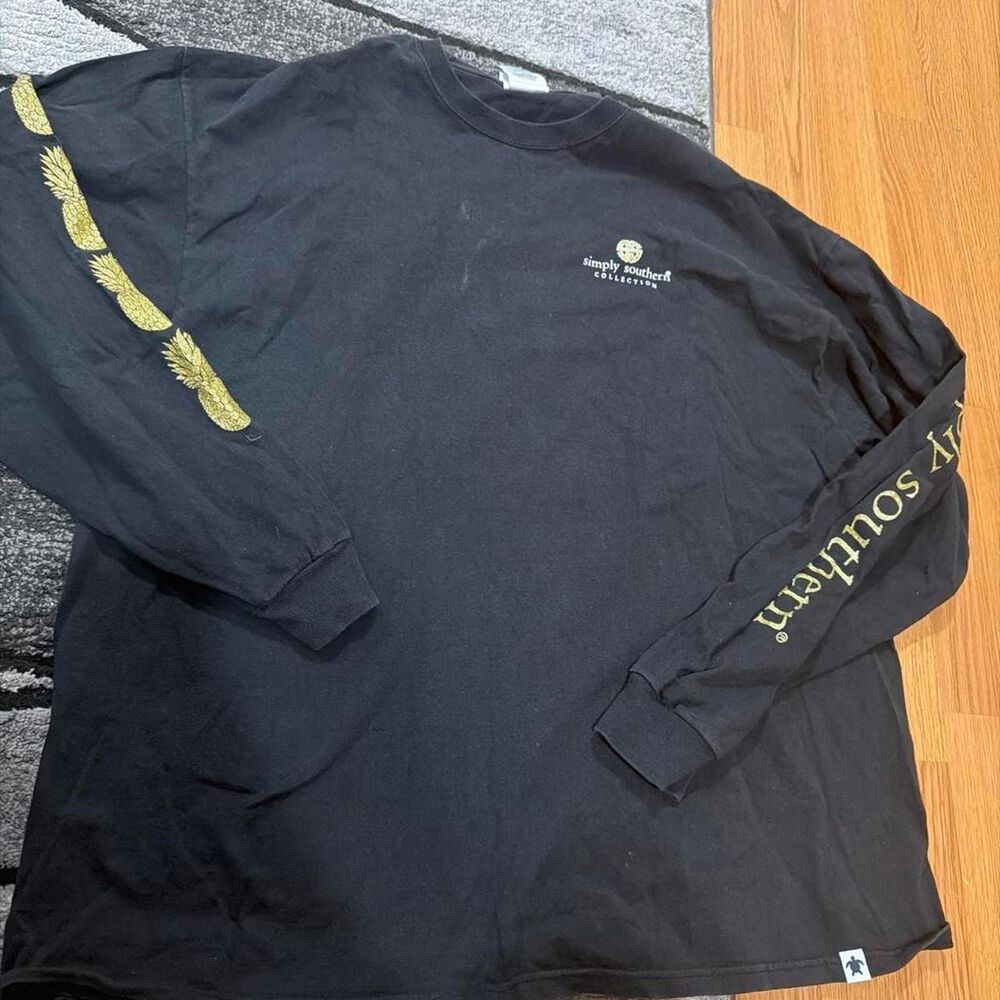 Simply-southern Women's Black and Navy Shirt